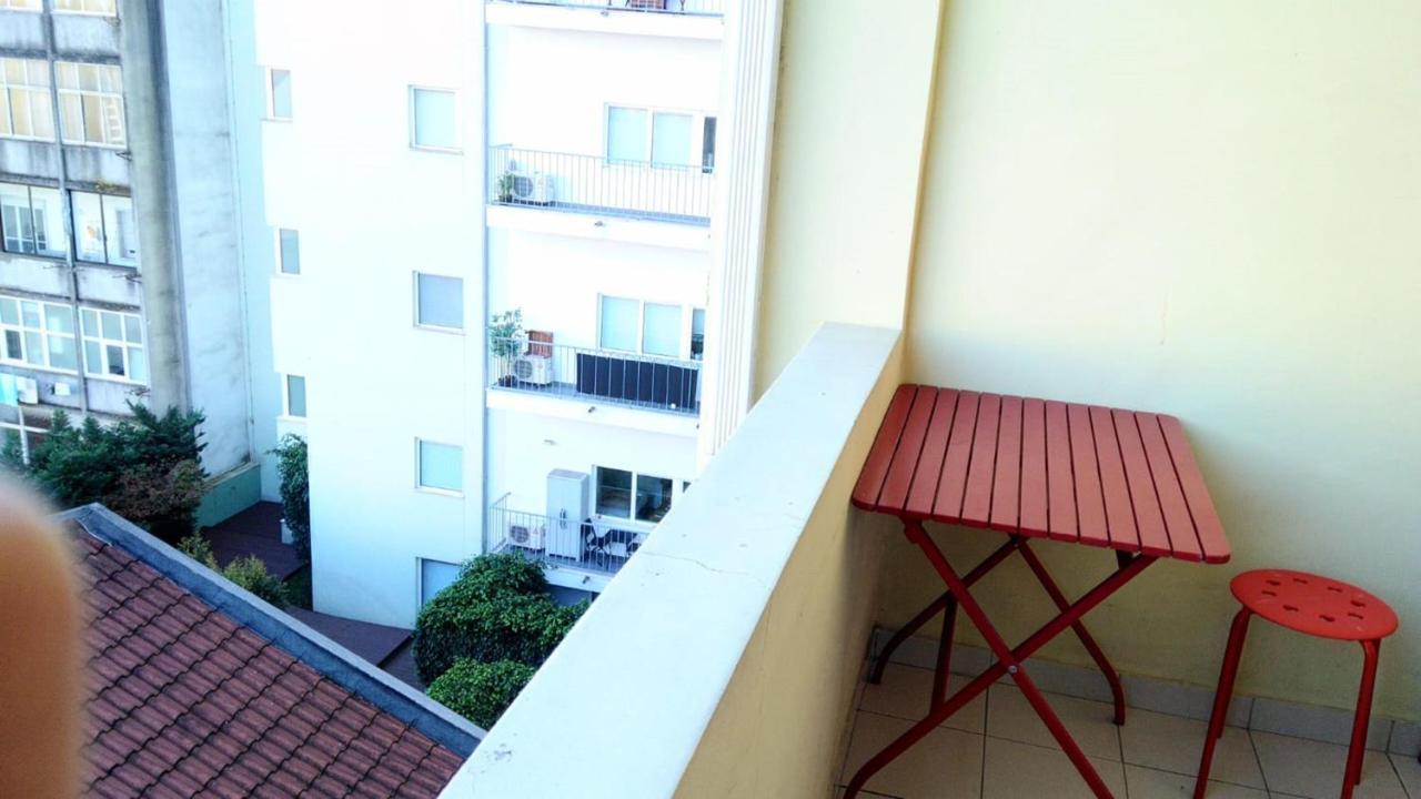 Metro Hostel *
